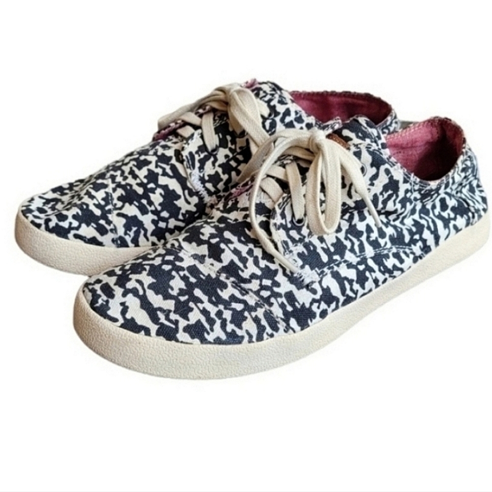 Toms Paseo Animal Camo Sneakers Sz 8